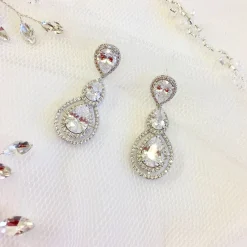 Lace & Favour Alessandra Vintage inspirierte Kristall-Kronleuchter-Ohrringe* Silberner Abschlussball-schmuck | Abschlussball-ohrringe