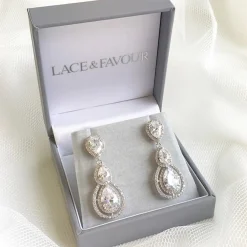 Lace & Favour Alessandra Vintage inspirierte Kristall-Kronleuchter-Ohrringe* Silberner Abschlussball-schmuck | Abschlussball-ohrringe