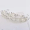 Twilight Designs Alicia Zierliche Blumen Perle und Kristall Braut Tiara* Perlen-haarschmuck | Silberne Haar-accessoires