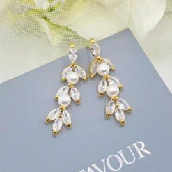 Lace & Favour Amalia Gold Cubic Zirkonia und Perle Tropfen Ohrringe* Geschenke Für Die Braut | Perlen-hochzeitsschmuck