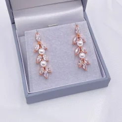 Lace & Favour Amalia Rose Gold Cubic Zirkonia und Perle Tropfen Ohrringe* Geschenke Für Brautjungfern | Geschenke Für Die Braut