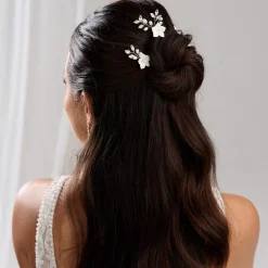 Lace & Favour Amelie Elfenbein Keramik Blume Gold Kamm und Haarnadel Set* Perlen-haarschmuck | Gold-haar-accessoires