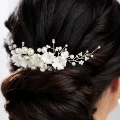 Lace & Favour Anemone Elfenbein Porzellan Blumen und Perle Hochzeit Haarkamm* Perlen-haarschmuck | Silberne Haar-accessoires