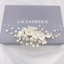 Lace & Favour Anemone Elfenbein Porzellan Blumen und Perle Hochzeit Haarkamm* Perlen-haarschmuck | Silberne Haar-accessoires