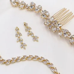 Lace & Favour Aria Gold Cubic Zirkonia Tropfen-Ohrringe* Goldener Abschlussball-schmuck | Abschlussball-ohrringe