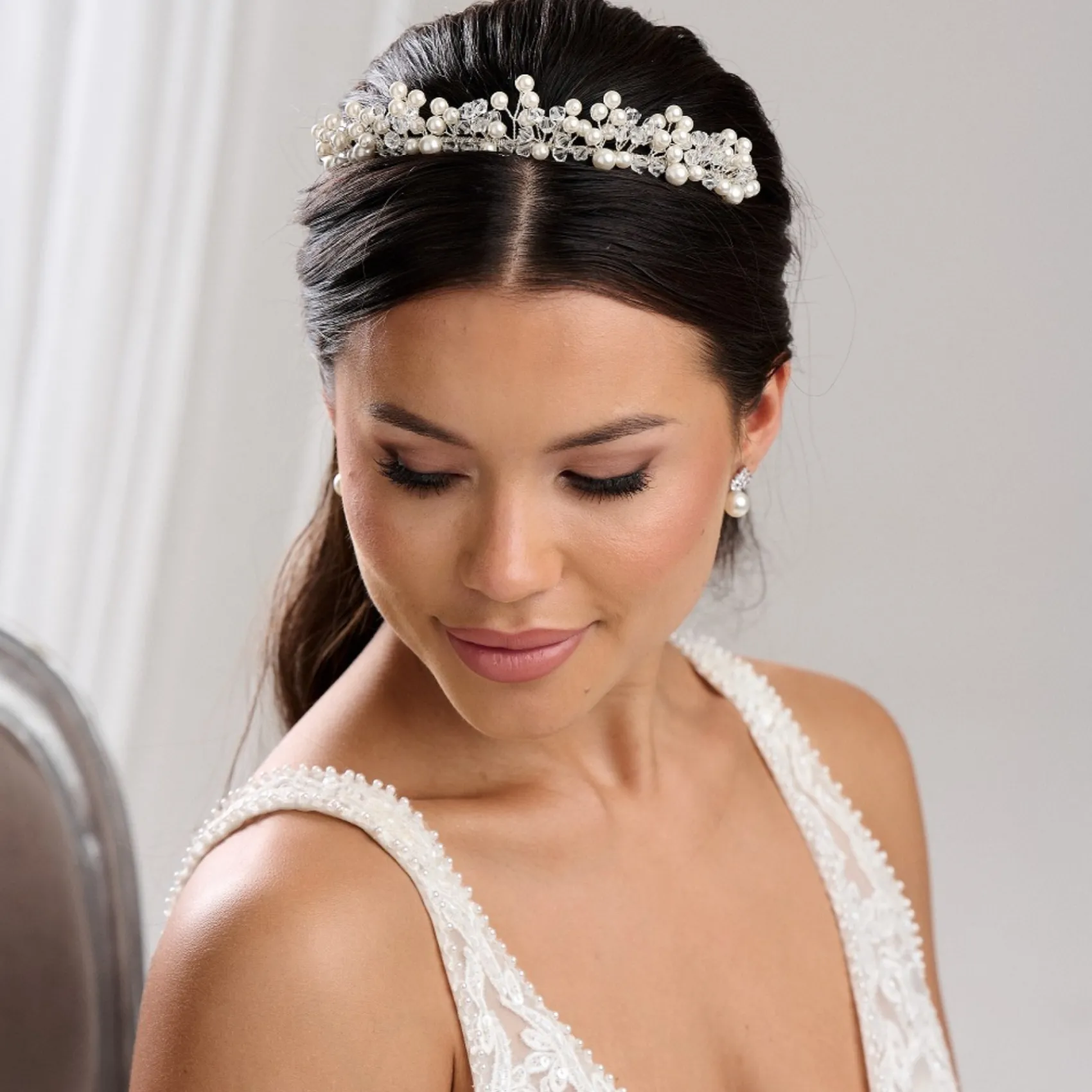 Arianna Adore Klassische Perle und Kristall Braut Tiara AR649* Perlen-haarschmuck | Silberne Haar-accessoires