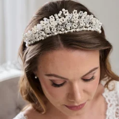 Arianna Florale Perle und Kristall Statement Tiara AR749* Perlen-haarschmuck | Silberne Haar-accessoires
