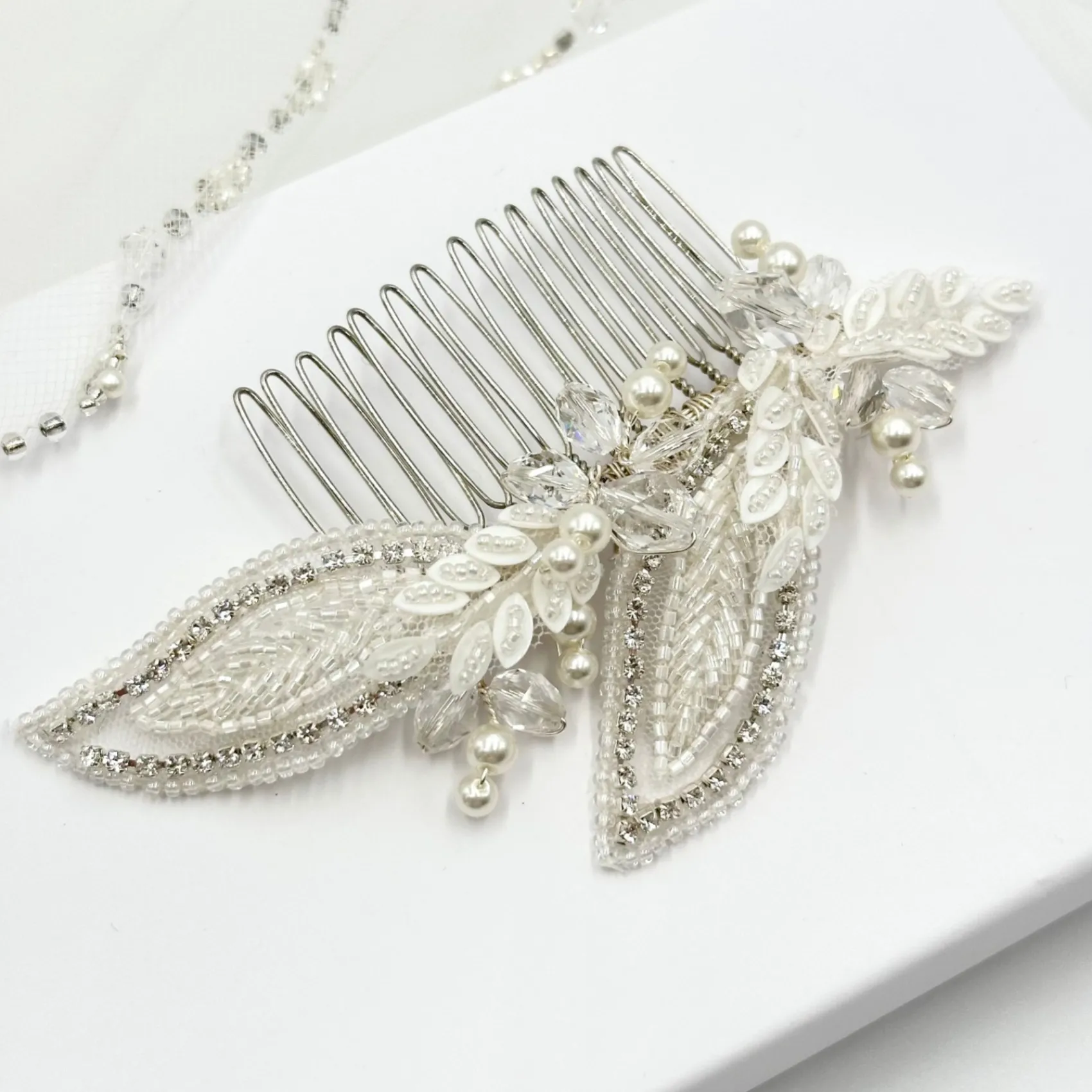 Beads & Beyond Astoria Vintage inspiriert Perlen Blätter asymmetrische Kamm* Vintage-kopfbedeckungen | Haarschmuck Aus Kristall