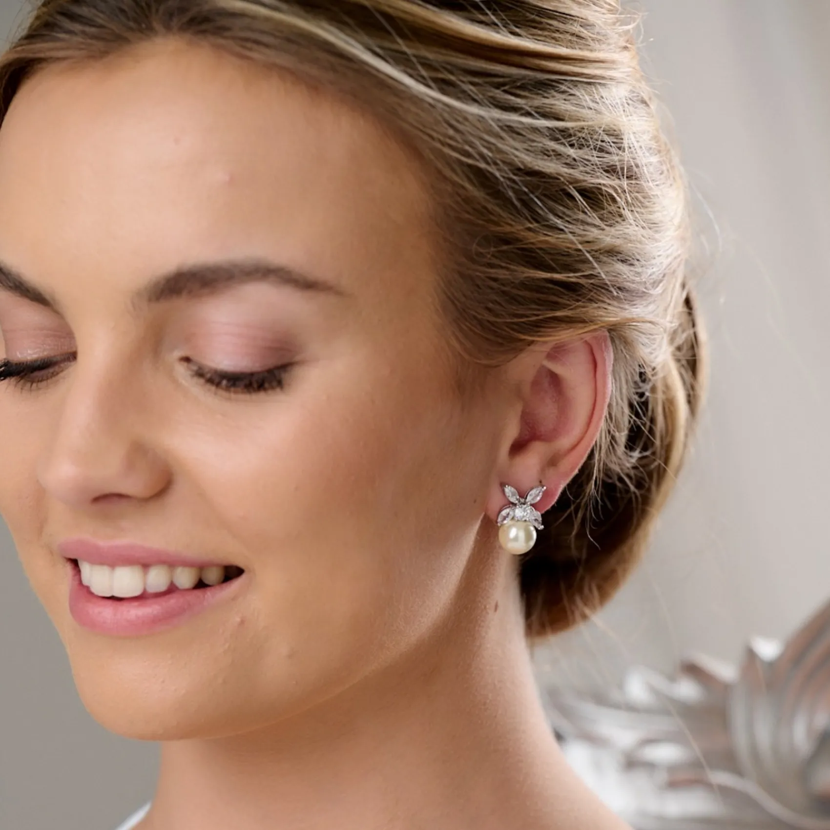 Lace & Favour Ava Kristall-Blätter und Perlen-Ohrringe zur Hochzeit* Geschenke Für Brautjungfern | Silberner Hochzeitsschmuck