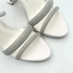 Avalia Shoes Avalia Flavia Elfenbein Satin Riemchen Diamante Plattform Sandalen* Glitzernde Ballschuhe | Weiße Ballschuhe