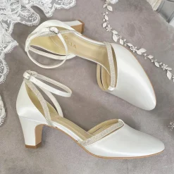 Avalia Shoes Avalia Luna Elfenbein Satin und Silber Glitter Knöchelriemen Schuhe* Hochzeitsschuhe | Schuhe Mit Niedrigem Absatz