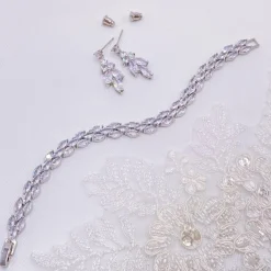 Lace & Favour Beaumont Cubic Zirkonia Hochzeitsarmband | L&F* Silberner Abschlussball-schmuck | Prom Armbänder