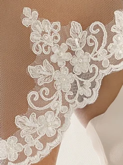 Bianco Evento Bianco Einstöckig Zarte Perlen Spitze Rand Kapelle Schleier S290* Einstufige Schleier | Kapelle Länge & Kathedrale Schleier