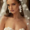 Bianco Evento Bianco Elfenbein einstufige Schnittkante kurzer Schleier mit 3D Blumen S493* Einstufige Schleier | Fingerspitzen-schleier