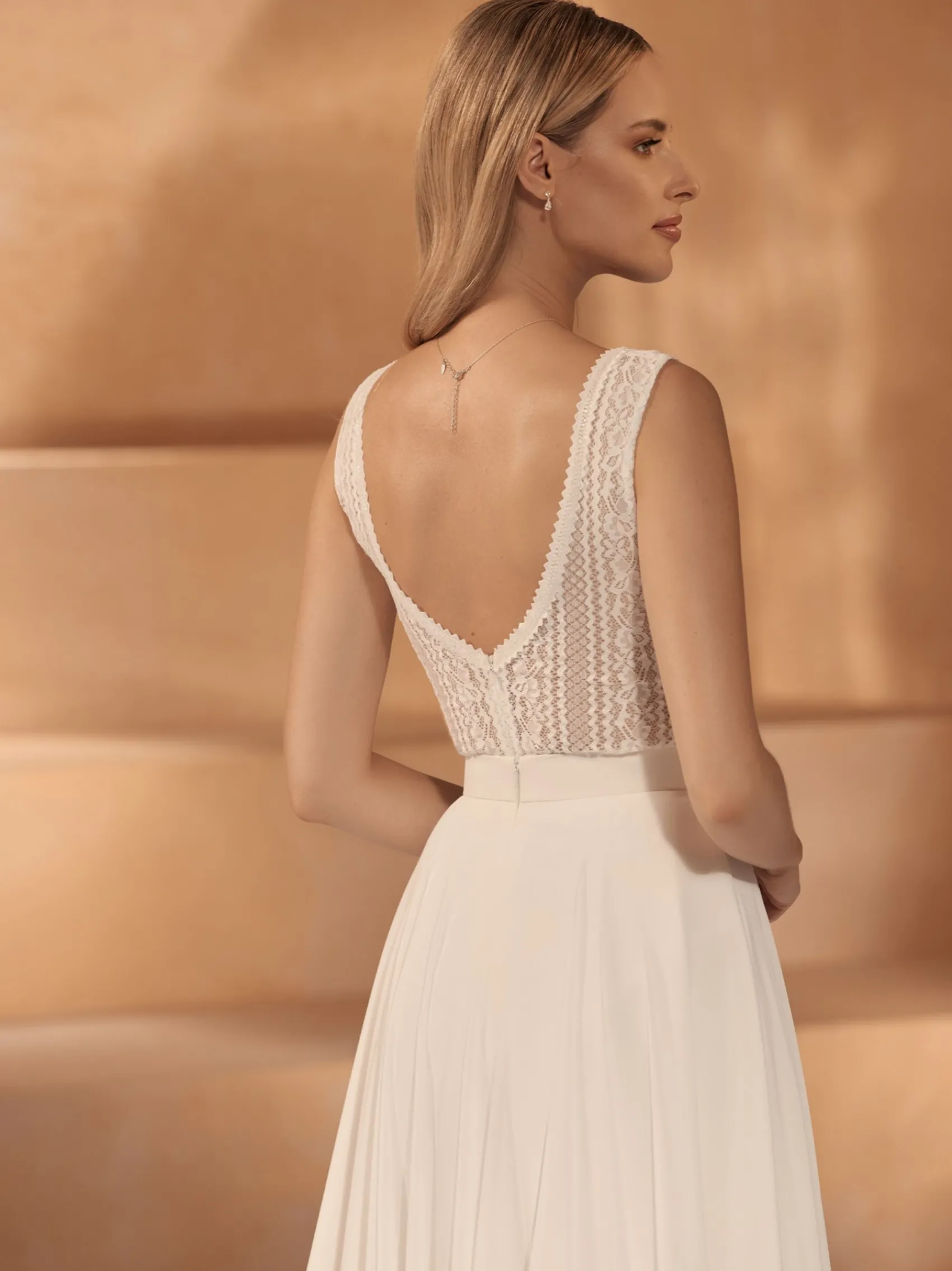 Bianco Evento Bianco Elfenbein Spitze ärmellose Braut Bodysuit E428* Braut-oberteile
