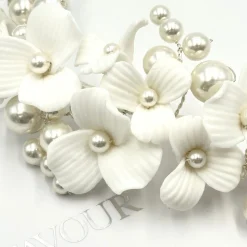 Beads & Beyond Bloomsbury Elfenbein Keramik Blume und Perle Hochzeit Tiara* Perlen-haarschmuck | Silberne Haar-accessoires