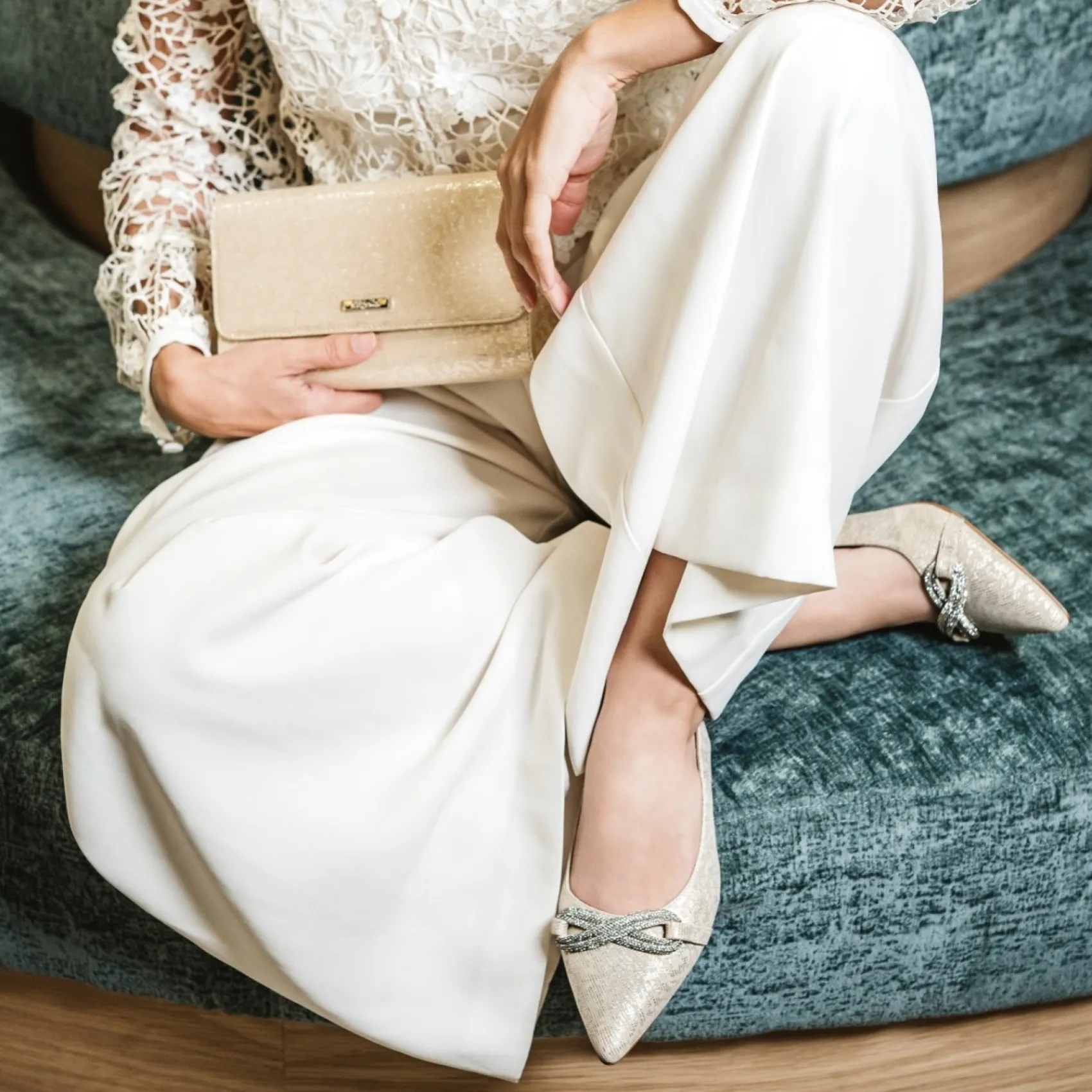Capollini Champagnerfarbene Nubukleder-Clutch-Tasche* Hochzeitsgäste-taschen | Anlass Handtaschen