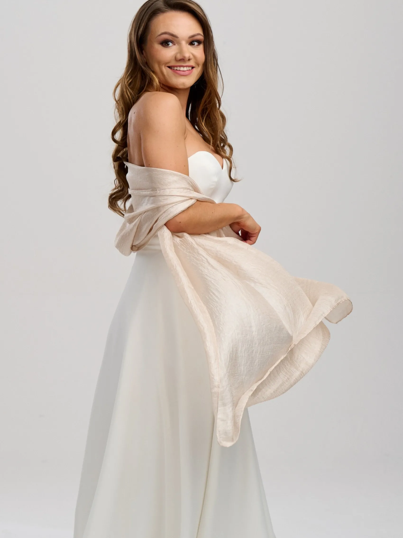 Poirier Champagner Leichter Hochzeitsschal* Hochzeitsumhänge & Tücher | Hochzeitsgast-jacken & Cover Ups