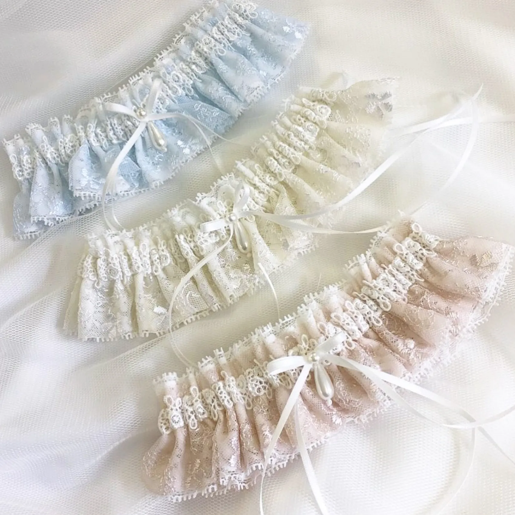 Boudoir Couture Chantilly Blush Floral Spitze Braut Strumpfband mit Perle Tropfen* Geschenke Für Die Braut | Strumpfbänder Für Bräute