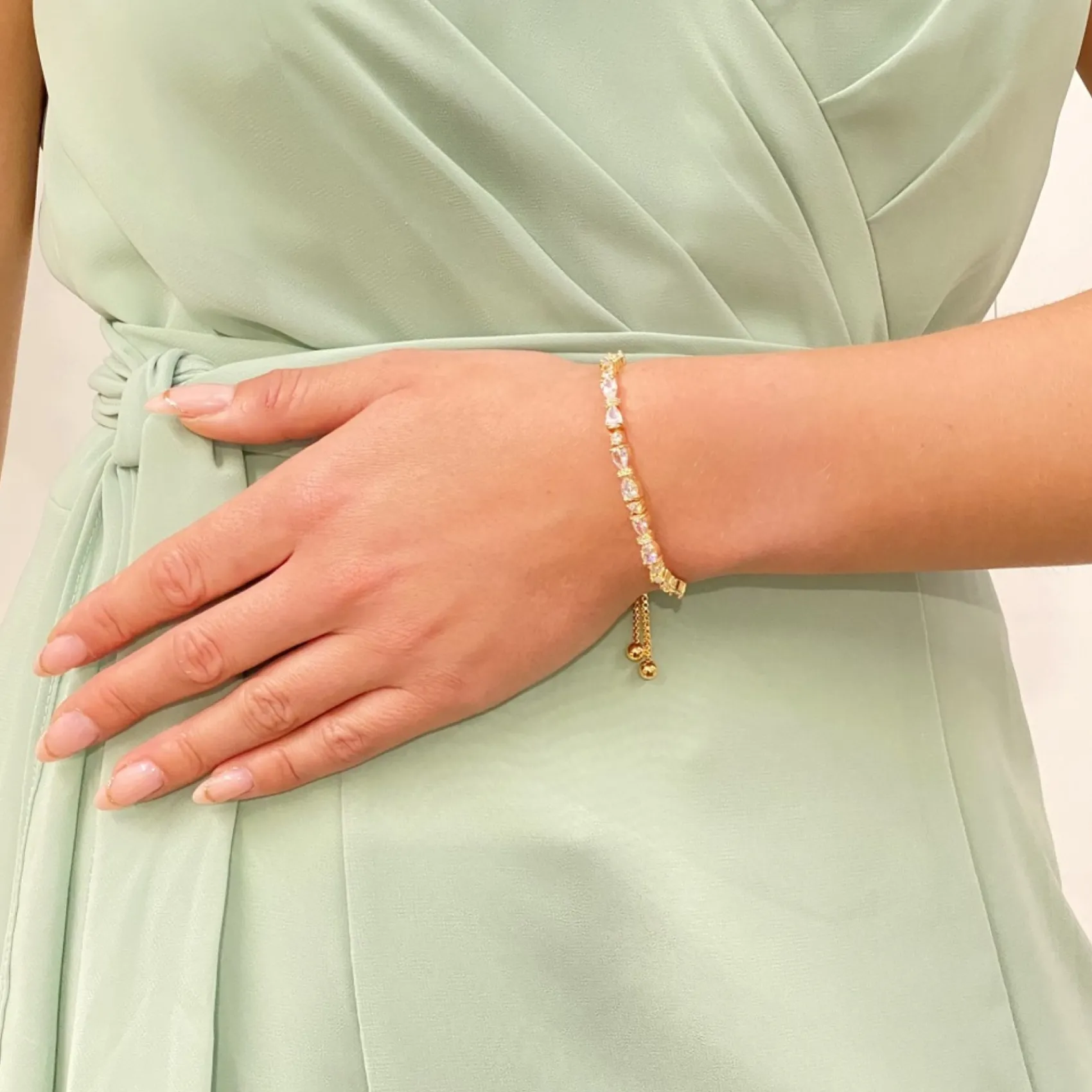 Lace & Favour Charlee Chic Cubic Zirkonia Hochzeitsarmband (Gold)* Goldener Abschlussball-schmuck | Prom Armbänder