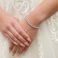 Lace & Favour Claverley Rundes Kristall verschönertes Hochzeitsarmband* Silberner Abschlussball-schmuck | Prom Armbänder