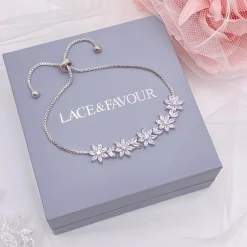 Lace & Favour Daisy Silver Floral Crystal Verstellbares Armband* Silberner Abschlussball-schmuck | Prom Armbänder