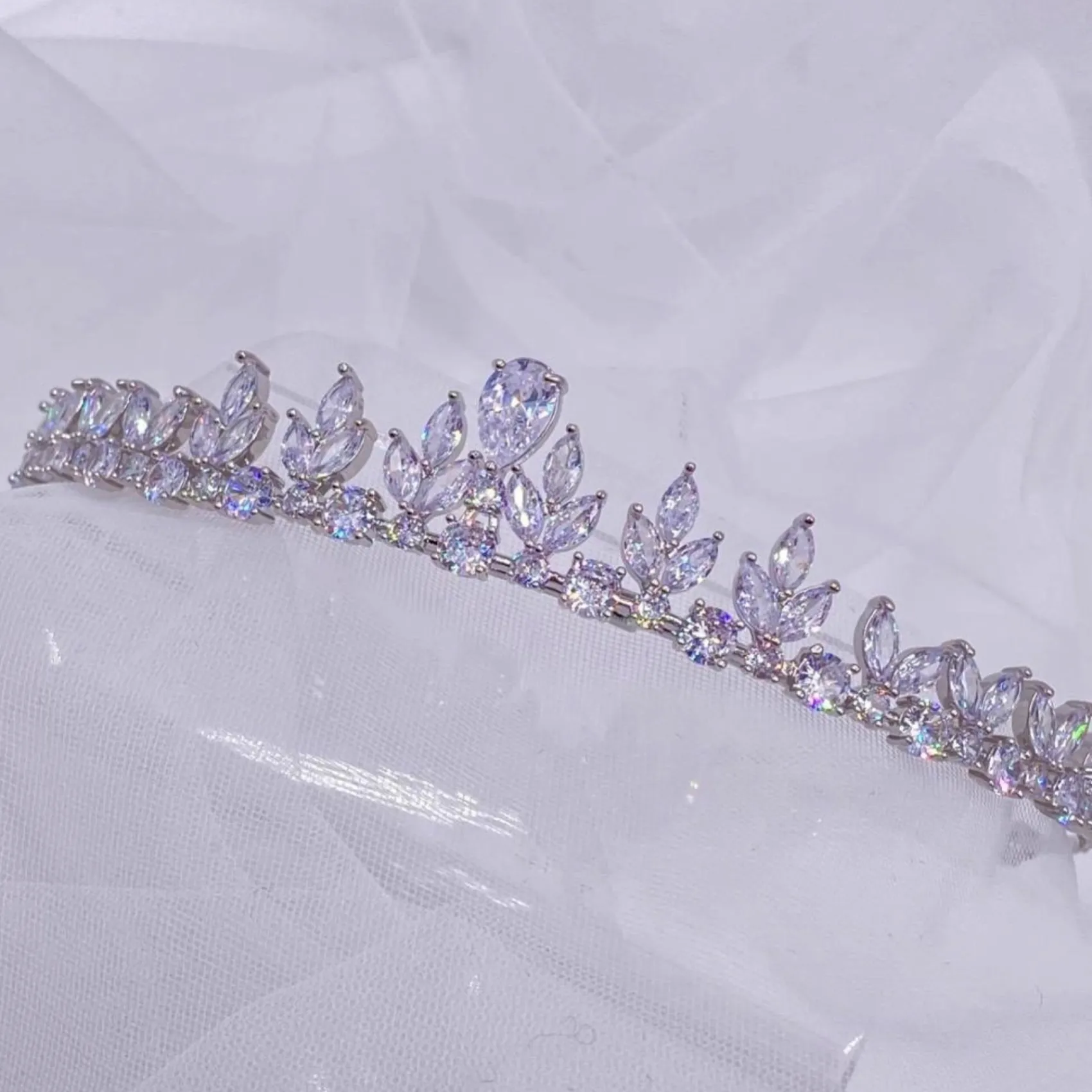 Lace & Favour Dekadenz Low Cubic Zirkonia Blätter Hochzeit Tiara* Abschlussball-haarbänder & Tiaras | Haarschmuck Aus Kristall