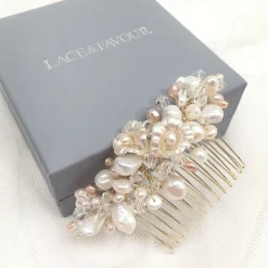 Poirier Deloras Gold Süßwasserperlen und Blumen Mini-Haarkamm* Perlen-haarschmuck | Gold-haar-accessoires