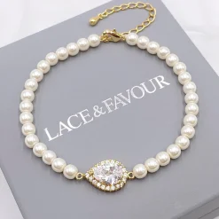 Lace & Favour Desiree Chic Perlen-Hochzeitsarmband (Gold)* Geschenke Für Die Braut | Perlen-hochzeitsschmuck