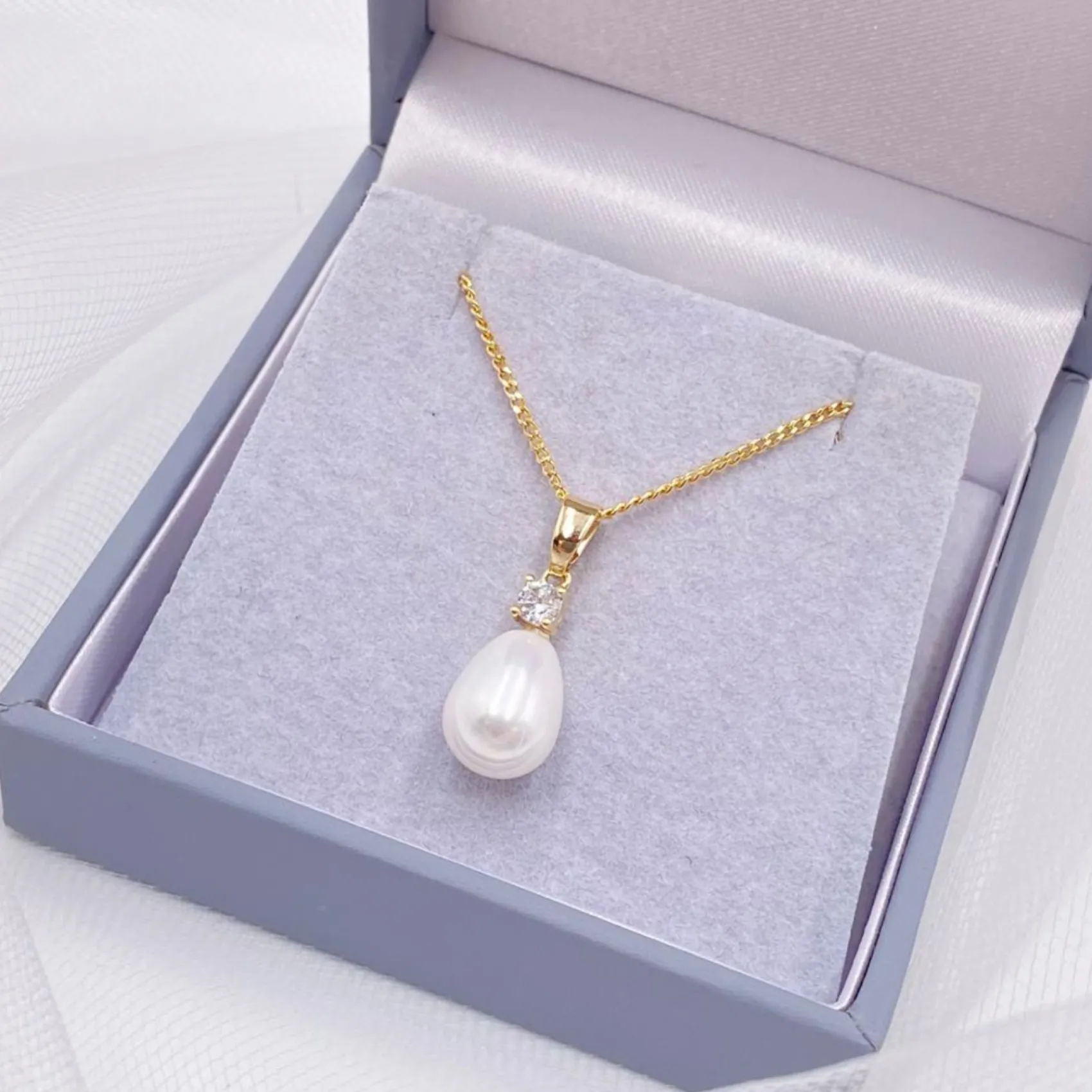 Lace & Favour Dolci Gold Teardrop Perlen Anhänger Halskette* Geschenke Für Brautjungfern | Geschenke Für Die Braut