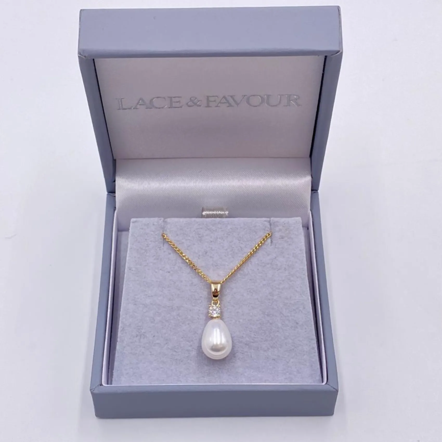 Lace & Favour Dolci Gold Teardrop Perlen Anhänger Halskette* Geschenke Für Brautjungfern | Geschenke Für Die Braut
