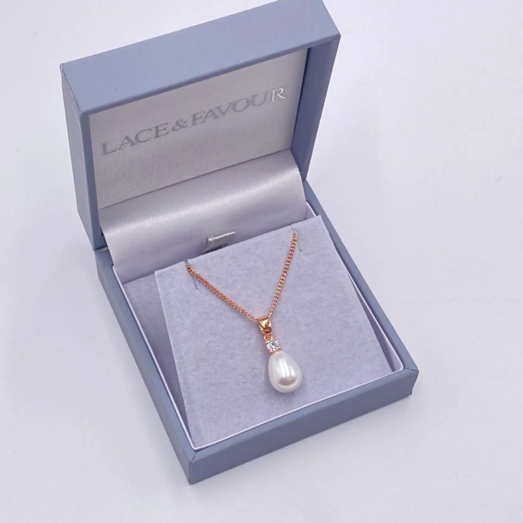 Lace & Favour Dolci Rose Gold Teardrop Perlen Anhänger Halskette* Geschenke Für Brautjungfern | Geschenke Für Die Braut