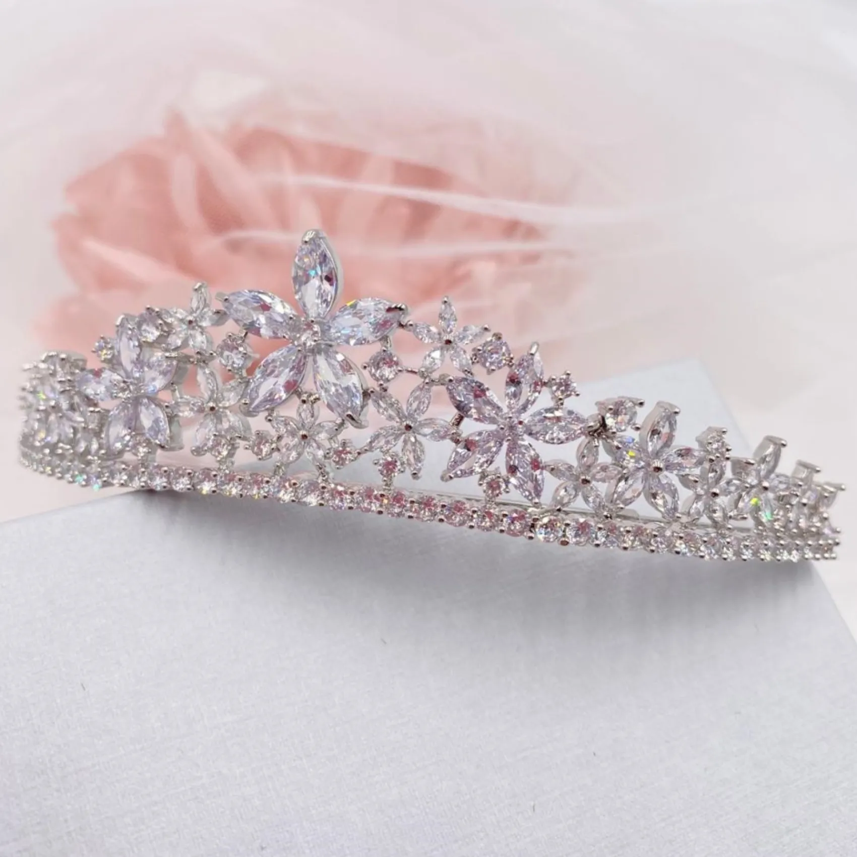 Lace & Favour Downton Floral Cubic Zirkonia Kristall Hochzeit Tiara* Abschlussball-haarbänder & Tiaras | Haarschmuck Aus Kristall