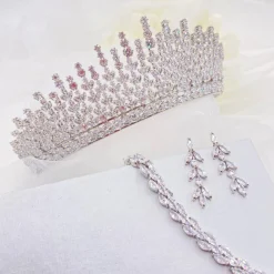 Lace & Favour Dubai Statement Cubic Zirkonia Brautkrone* Haarschmuck Aus Kristall | Silberne Haar-accessoires