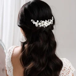 Lace & Favour Edelweiss Elfenbein Porzellan Blumen und Perle Hochzeit Haarkamm* Perlen-haarschmuck | Silberne Haar-accessoires