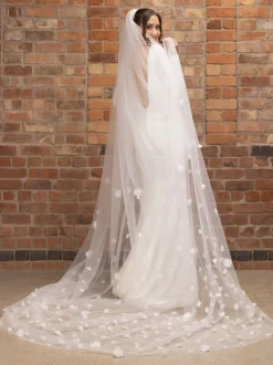 Perfect Bridal Elfenbein Einstöckiger 3D Blumen Kathedrale Brautschleier | L&F* Einstufige Schleier | Kapelle Länge & Kathedrale Schleier