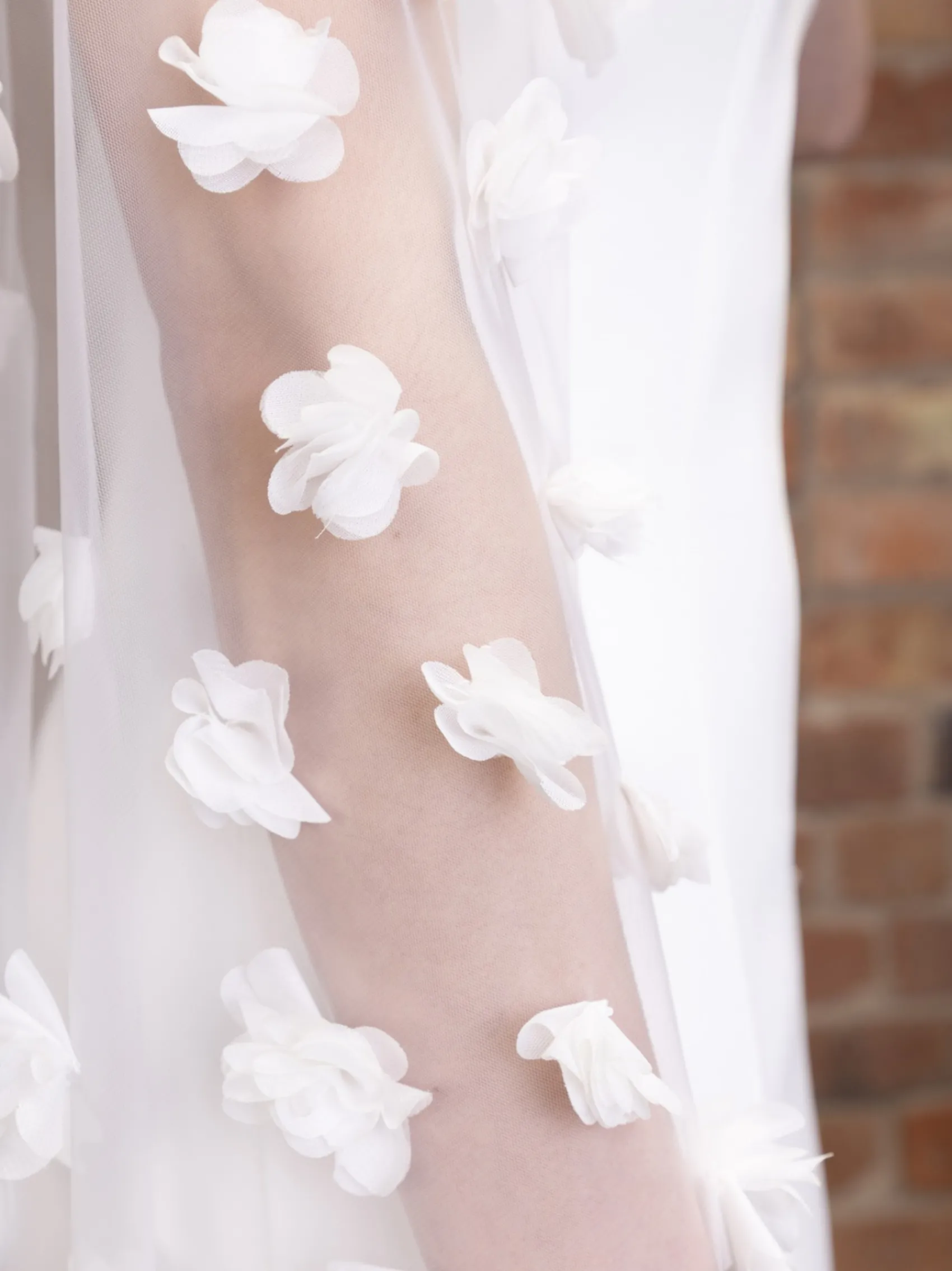 Perfect Bridal Elfenbein Einstöckiger 3D Blumen Kathedrale Brautschleier | L&F* Einstufige Schleier | Kapelle Länge & Kathedrale Schleier