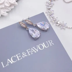 Lace & Favour Ellie Silber Teardrop Kristall Ohrringe* Silberner Abschlussball-schmuck | Abschlussball-ohrringe