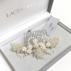 Beads & Beyond Elouise Perlen Blätter und Elfenbein Perle Vintage inspiriert Haarkamm* Vintage-kopfbedeckungen | Perlen-haarschmuck