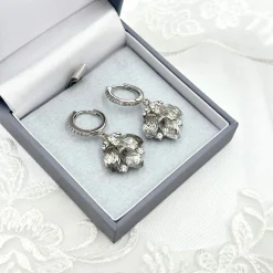 Beads & Beyond Emille Vintage Kristall Tropfen Huggie Hoop Ohrringe* Vintage Hochzeitsschmuck | Kristall-hochzeitsschmuck
