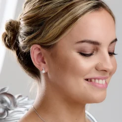 Lace & Favour Evie Zierliche Perlenohrstecker* Geschenke Für Brautjungfern | Perlen-hochzeitsschmuck