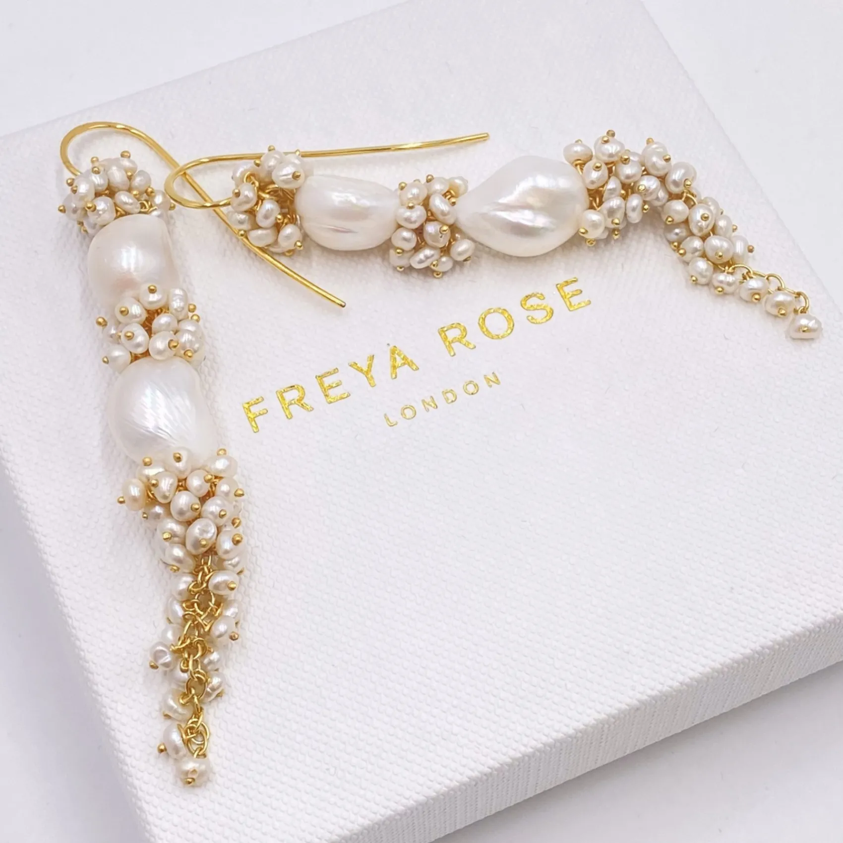 Freya Rose Barocke Perlen-Statement-Ohrringe aus Gold* Gold-hochzeitsschmuck | Hochzeitsgast-schmuck