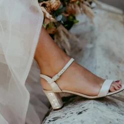 Freya Rose Martina Midi Champagner Wildleder Sandalen mit Blockabsatz* Schuhe Für Hochzeitsgäste | Schuhe Für Die Mutter Der Braut