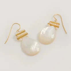Freya Rose Perlmutt Gold Birne Tropfen Ohrringe* Gold-hochzeitsschmuck | Hochzeitsgast-schmuck