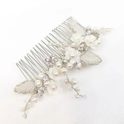 Beads & Beyond Gracie Süßwasserperlen Blumen und Perlenblätter Haarkamm* Perlen-haarschmuck | Silberne Haar-accessoires