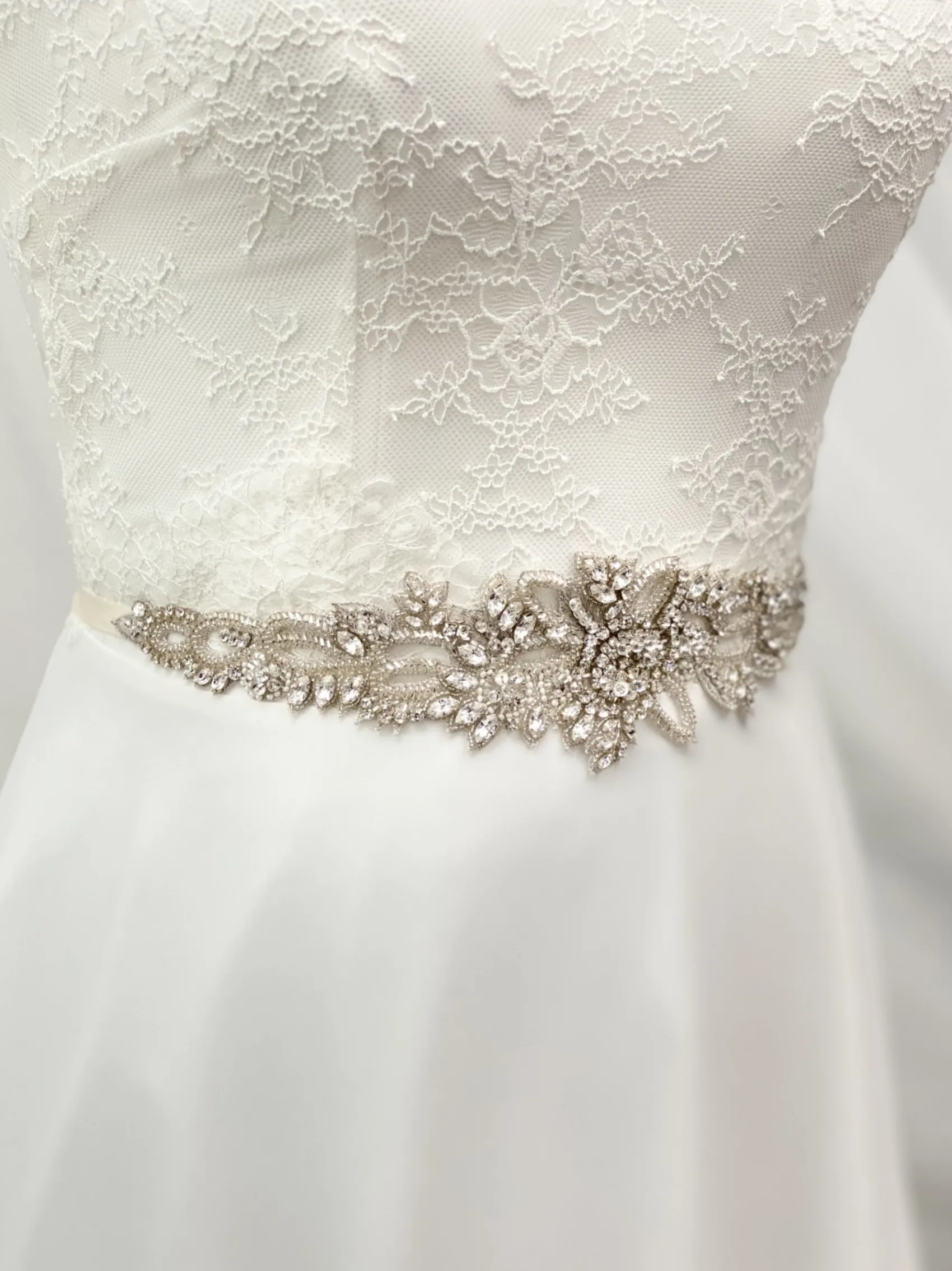 Beads & Beyond Hamilton Vintage Perlen und Kristall verschönert Brautgürtel* Brautkleid Gürtel