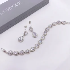 Lace & Favour Hampton Teardrop Cubic Zirkonia Hochzeitsarmband (Silber)* Silberner Abschlussball-schmuck | Prom Armbänder