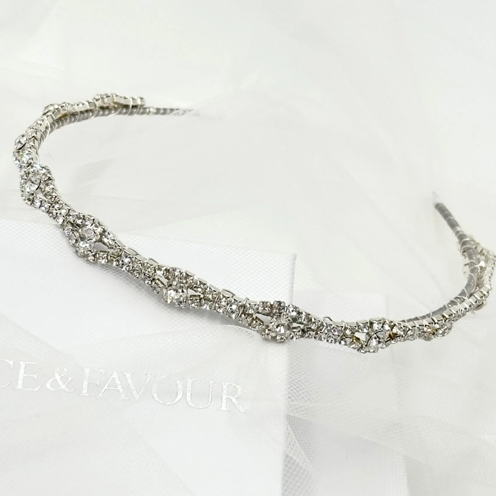 Beads & Beyond Harper Narrow Diamante Wedding Headband* Vintage-kopfbedeckungen | Haarschmuck Aus Kristall