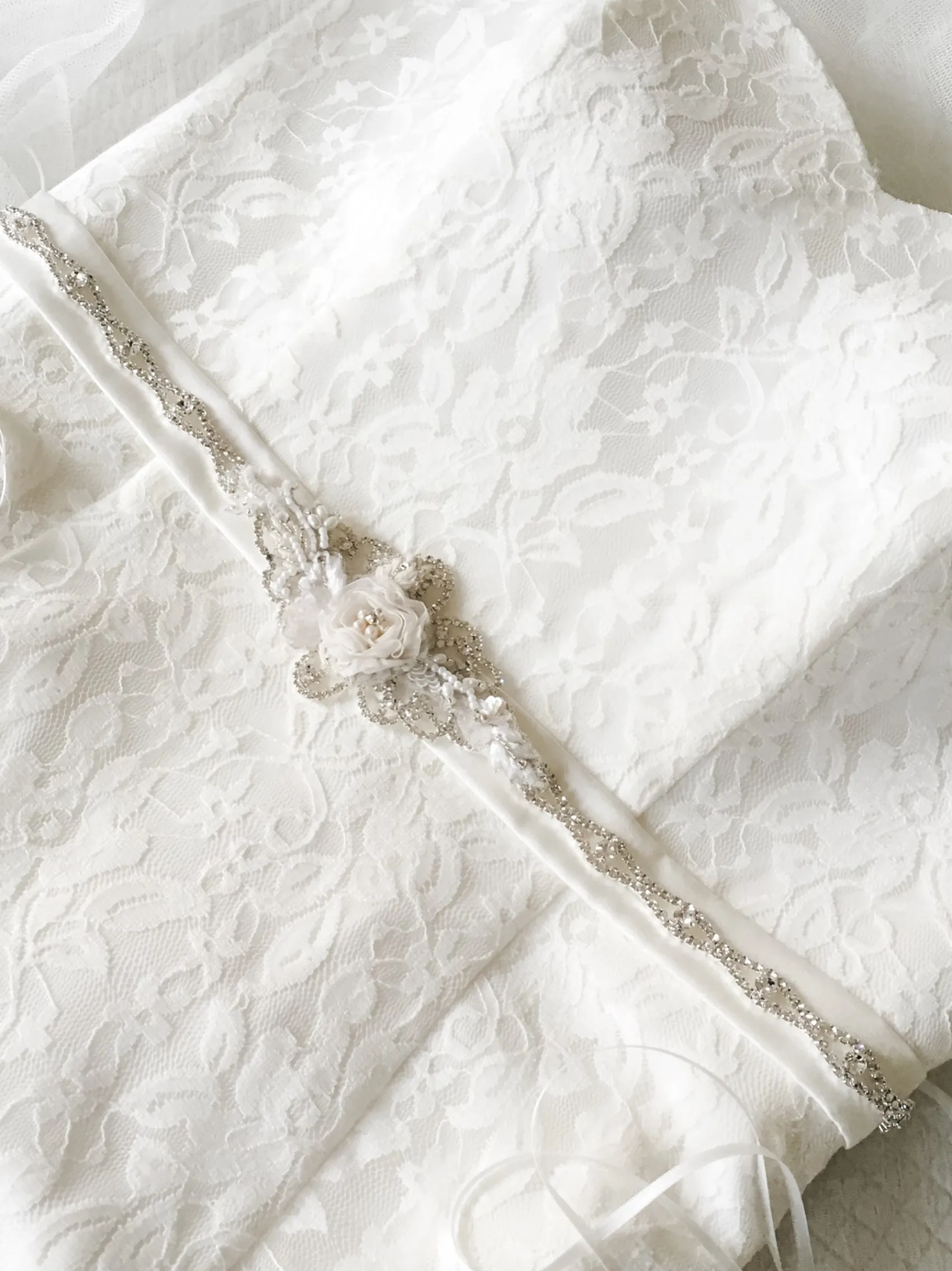 Beads & Beyond Harper Rose Perlen und Diamanten Brautgürtel* Brautkleid Gürtel
