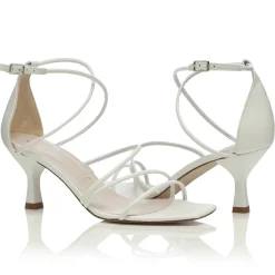 Harriet Wilde Empire Elfenbeinfarbene Leder Riemchensandalen mit mittlerem Absatz und quadratischer Spitze* Hochzeitsschuhe | Designer-hochzeitsschuhe